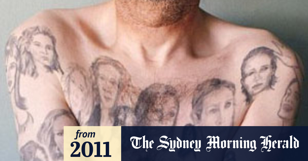 Video The man with 82 Julia Roberts tattoos